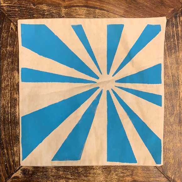 Pillow case - Picture 2 of 4